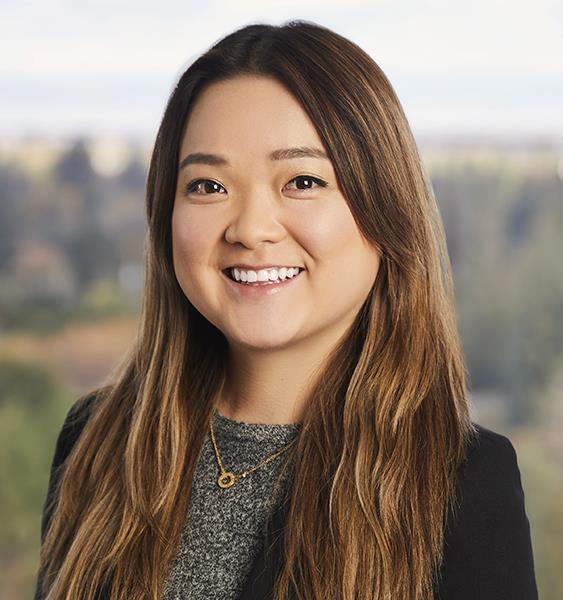 Edina Y. Lee
